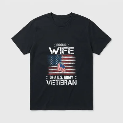 Army Wife Family Matching T-Shirt – PROUD WIFE OF A U.S. ARMY VETERAN with dog tags and flag – Classic T-Shirt in Black