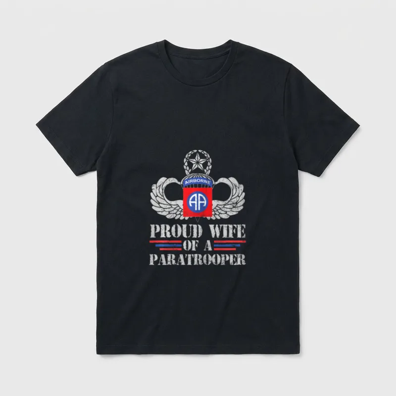 Proud Military Spouse Paratrooper T-Shirt – PROUD WIFE OF A PARATROOPER with airborne insignia – Classic T-Shirt in Black