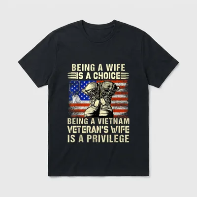 Veteran's Wife T-Shirt – Classic T-Shirt in Black