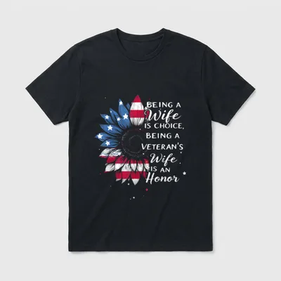Being a Wife Is Choise Veteran's T-Shirt – Classic T-Shirt in Black