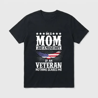 Mom and Proud Wife T-Shirt – Classic T-Shirt in Black