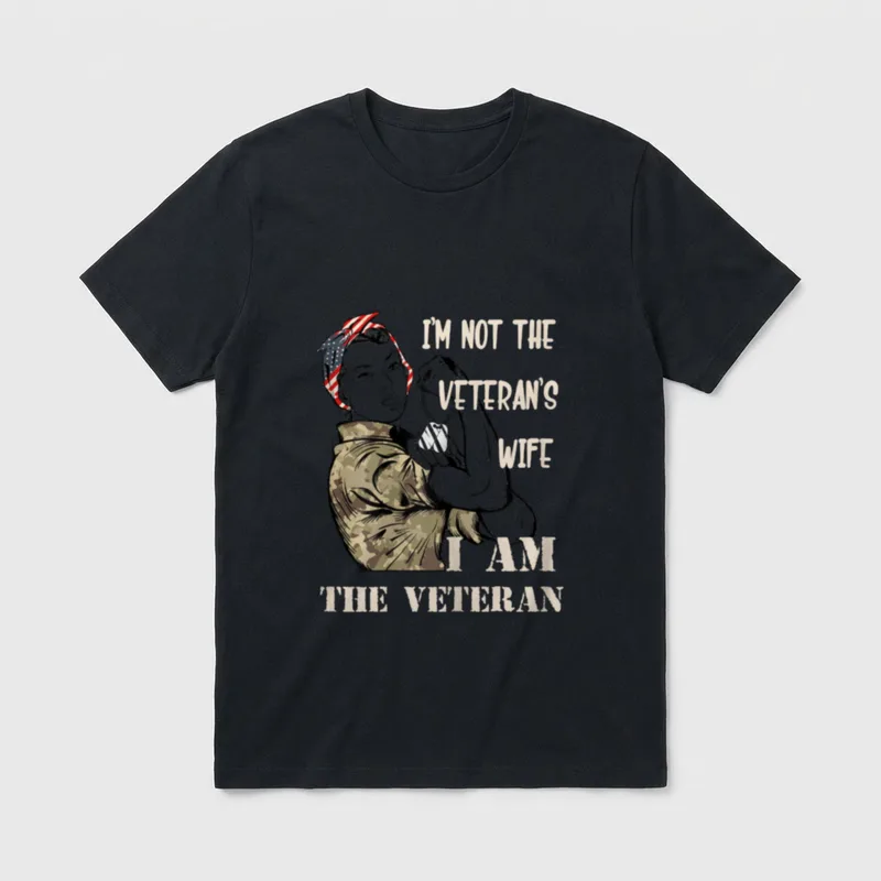 I'm Not Veteran's Wife Veteran Americans T-Shirt – Classic T-Shirt in Black
