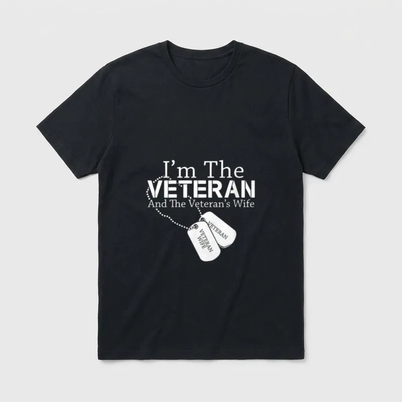 Women Veteran Patriotic T-Shirt – I'm The VETERAN And The Veteran's Wife with military dog tags – Classic T-Shirt in Black