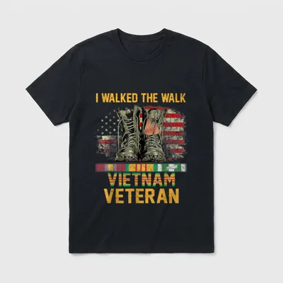 Vietnam Veteran Walking T-Shirt – I WALKED THE WALK VIETNAM VETERAN with combat boots and flag – Classic T-Shirt in Black