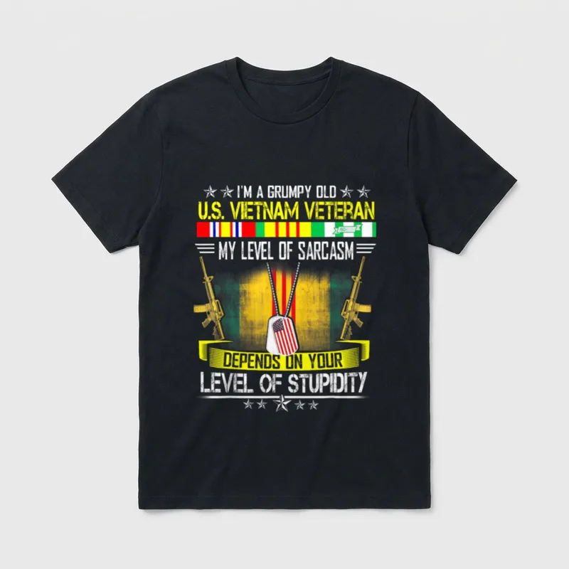 Grumpy Old Vietnam Veteran Us T-Shirt – Classic T-Shirt in Black
