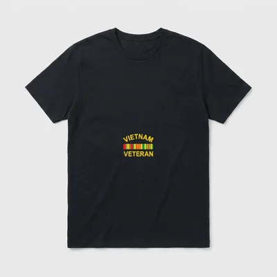US Army Veteran Shirt T-Shirt – VIETNAM VETERAN in gold with military service ribbon – Classic T-Shirt in Black
