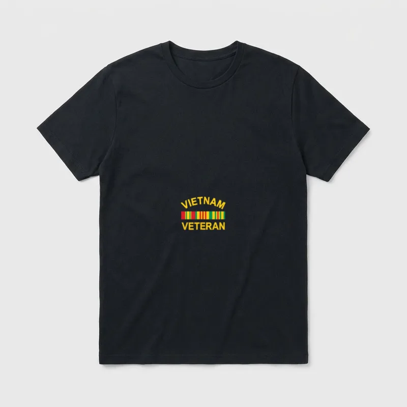 US Army Veteran Shirt T-Shirt – VIETNAM VETERAN in gold with military service ribbon – Classic T-Shirt in Black