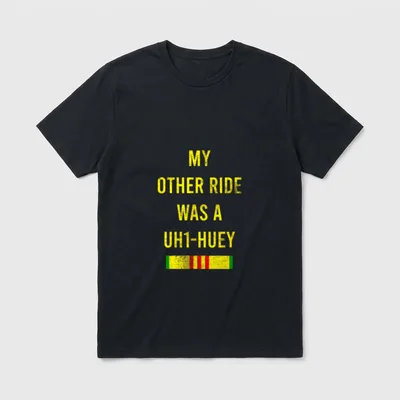 Army Huey Pilot Veteran T-Shirt – Classic T-Shirt in Black