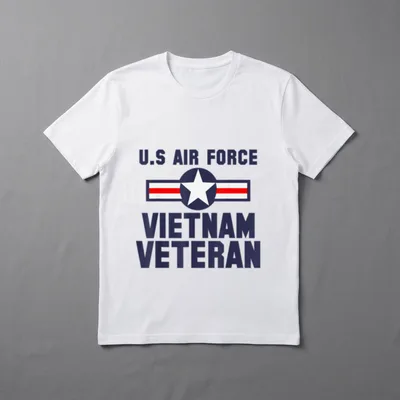 Vietnam War Air Force Veteran T-Shirt – U.S AIR FORCE VIETNAM VETERAN with military roundel – Classic T-Shirt in Black