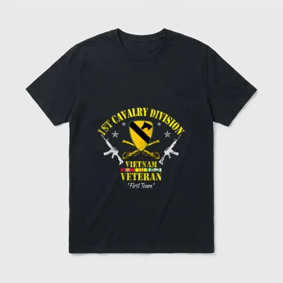 Vietnam Veteran 1st Cavalry Division T-Shirt – Classic T-Shirt in Black