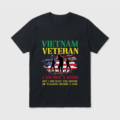 Vietnam Veteran Im Not a Hero T-Shirt – Classic T-Shirt in Black