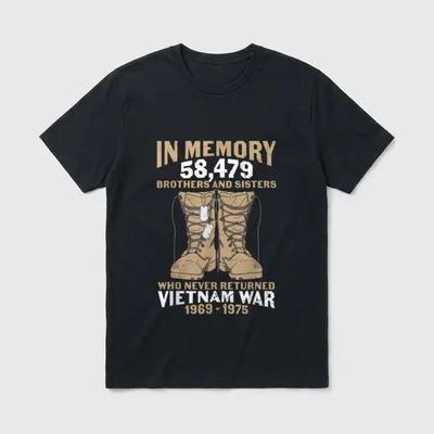 Vietnam War Combat Boots Dog Tag T-Shirt – Boots and dog tags honoring 58,479 Vietnam War victims – Classic T-Shirt in Black
