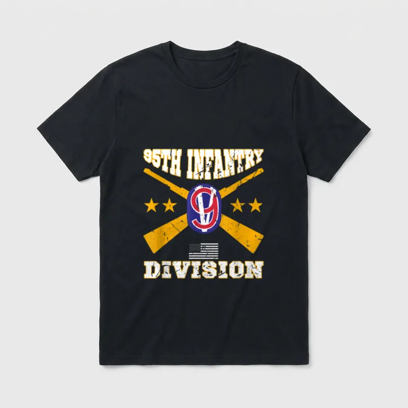Infantry Division US Army World War T-Shirt – Classic T-Shirt in Black